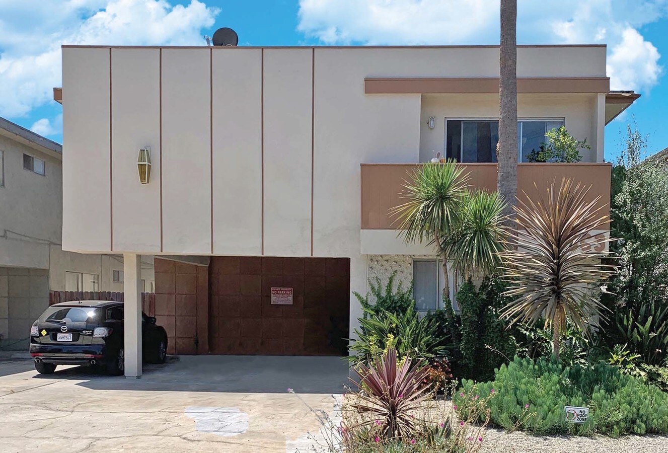 3363 Vinton Ave, Los Angeles, CA 90034