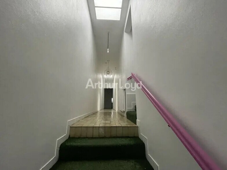 Office in Épernay for lease - Interior Photo - Image 3 of 6