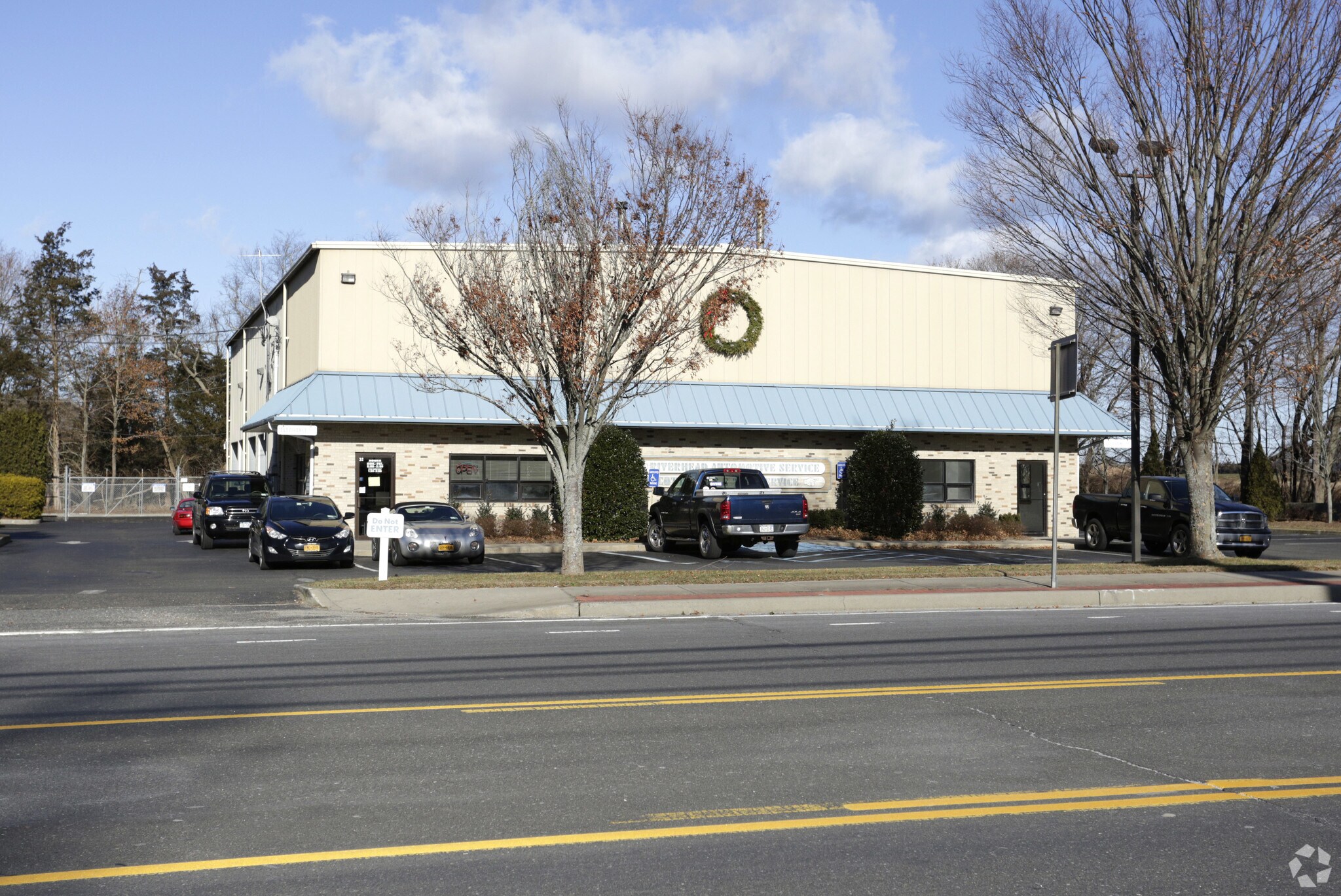 32-34 Main Rd, Riverhead, NY for sale Primary Photo- Image 1 of 1