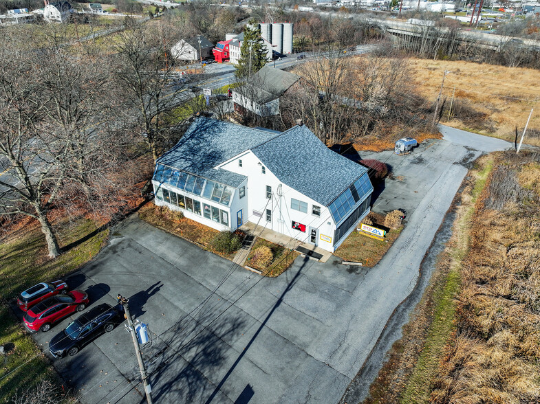 830 Flory Mill Rd, Lancaster, PA for sale - Primary Photo - Image 1 of 41