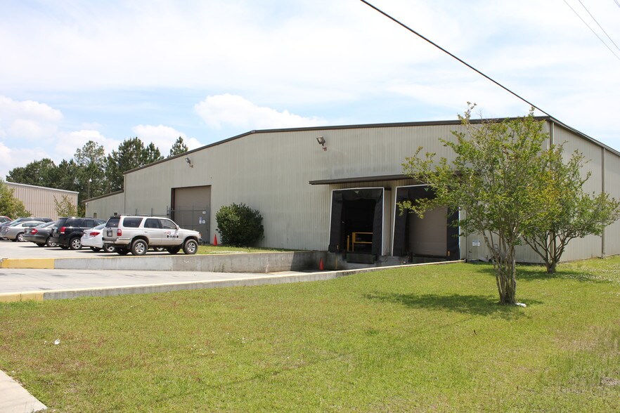 1744 South Ln, Mandeville, LA for sale - Building Photo - Image 1 of 1