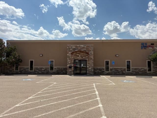 650 S John Ben Shepperd Pky, Odessa, TX for sale - Primary Photo - Image 1 of 40