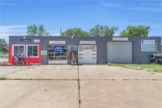 More details for 101 N Maple St, Garnett, KS - Retail for Sale