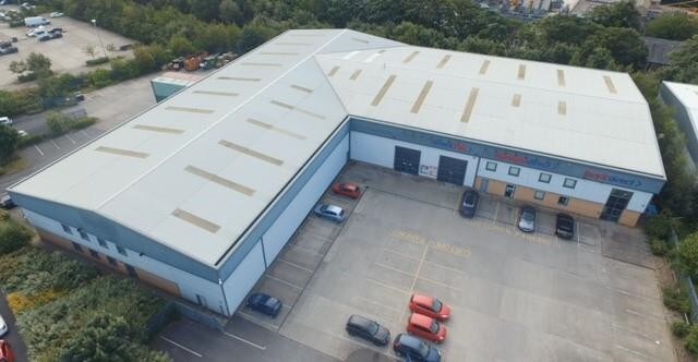 Leeds Rd, Huddersfield for sale Primary Photo- Image 1 of 1