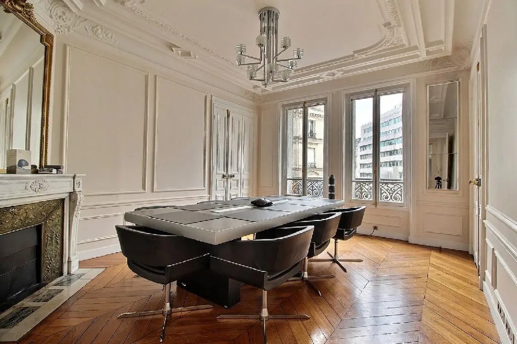 Office in Paris for lease Interior Photo- Image 1 of 9