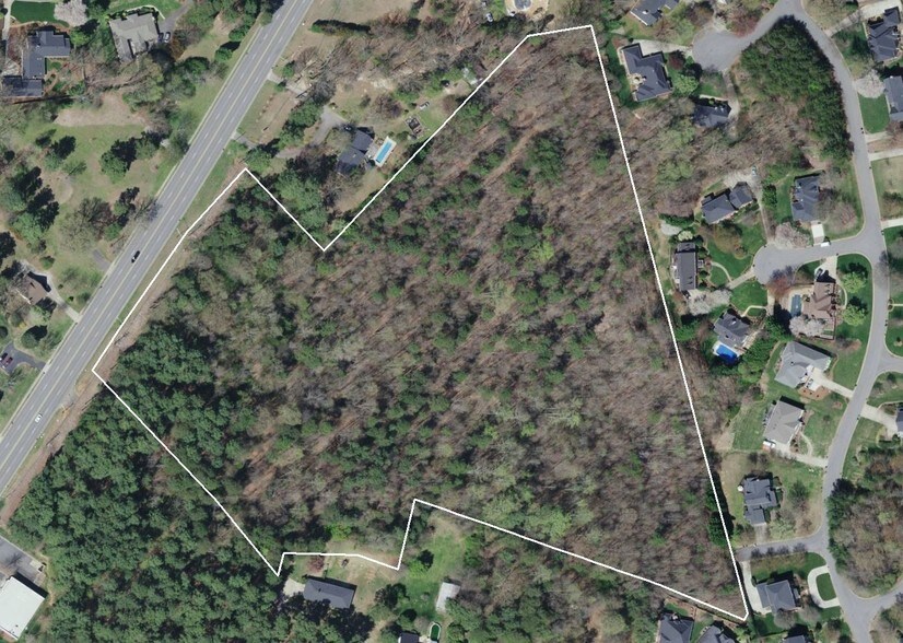 3216 Robinwood Rd, Gastonia, NC 28054