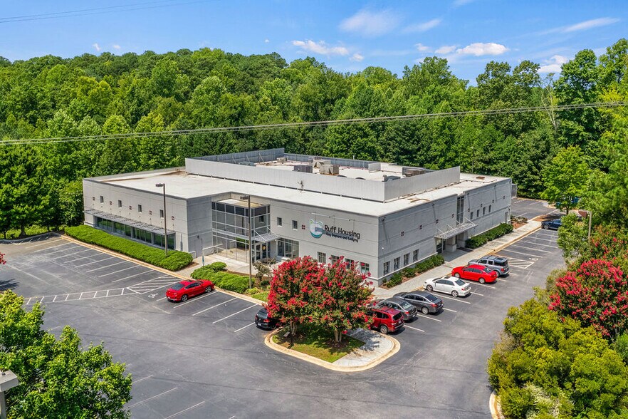 1605 NW Maynard Rd, Cary, NC for sale - Building Photo - Image 1 of 1