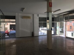 Retail in Elche, Alicante for lease Interior Photo- Image 1 of 5