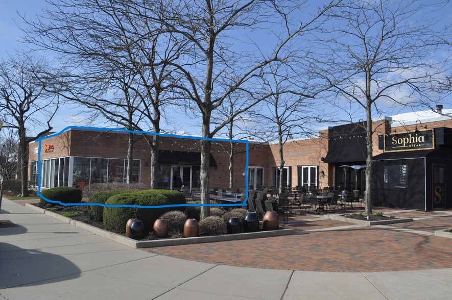 1044 N Western Ave, Lake Forest, IL for lease - Building Photo - Image 2 of 11