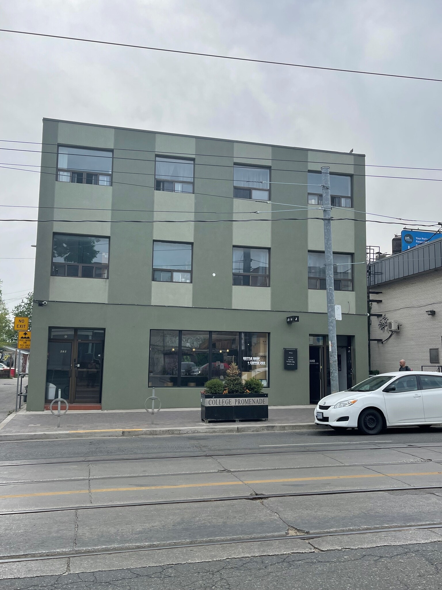 428 Ossington Av, Toronto, ON for lease Building Photo- Image 1 of 19