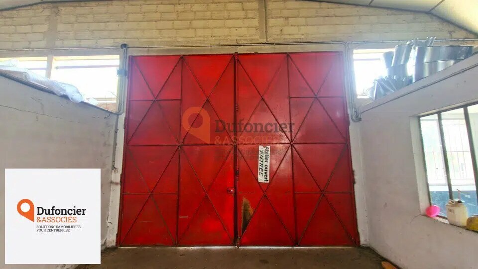 Flex in Poitiers for lease - Interior Photo - Image 2 of 3