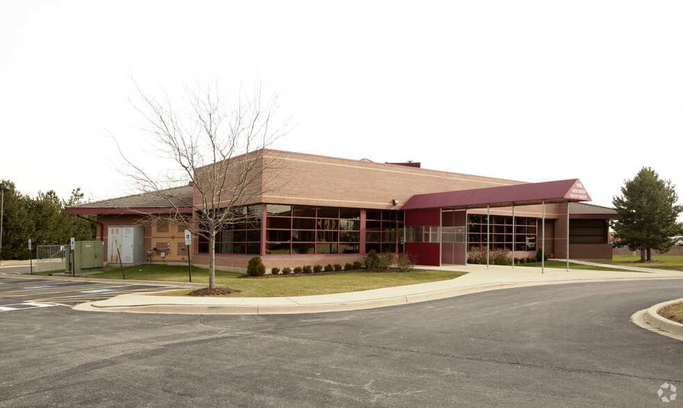 1580 W Lake St, Addison, IL for lease - Building Photo - Image 3 of 3