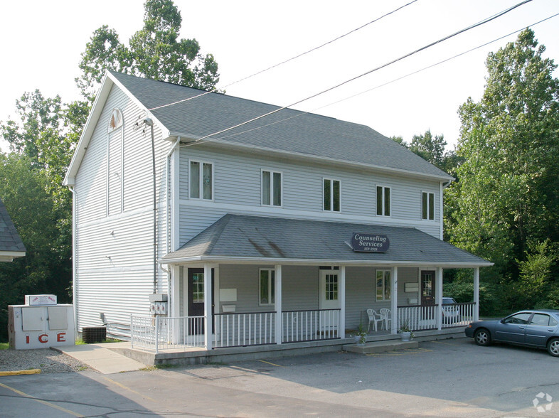 72 Route 32, Franklin, CT for lease - Building Photo - Image 2 of 6