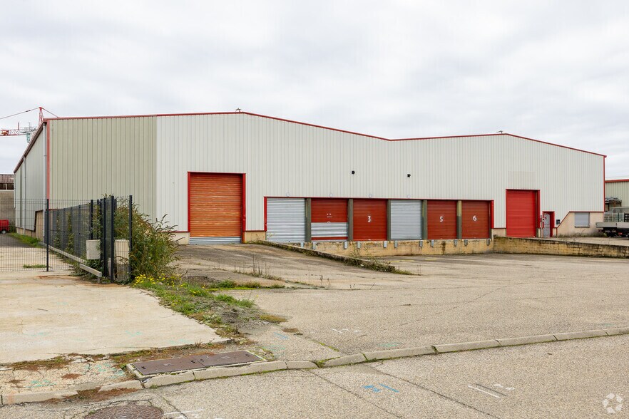 9 Avenue Du Maréchal De Lattre De Tassigny, Meyzieu for lease - Building Photo - Image 2 of 3