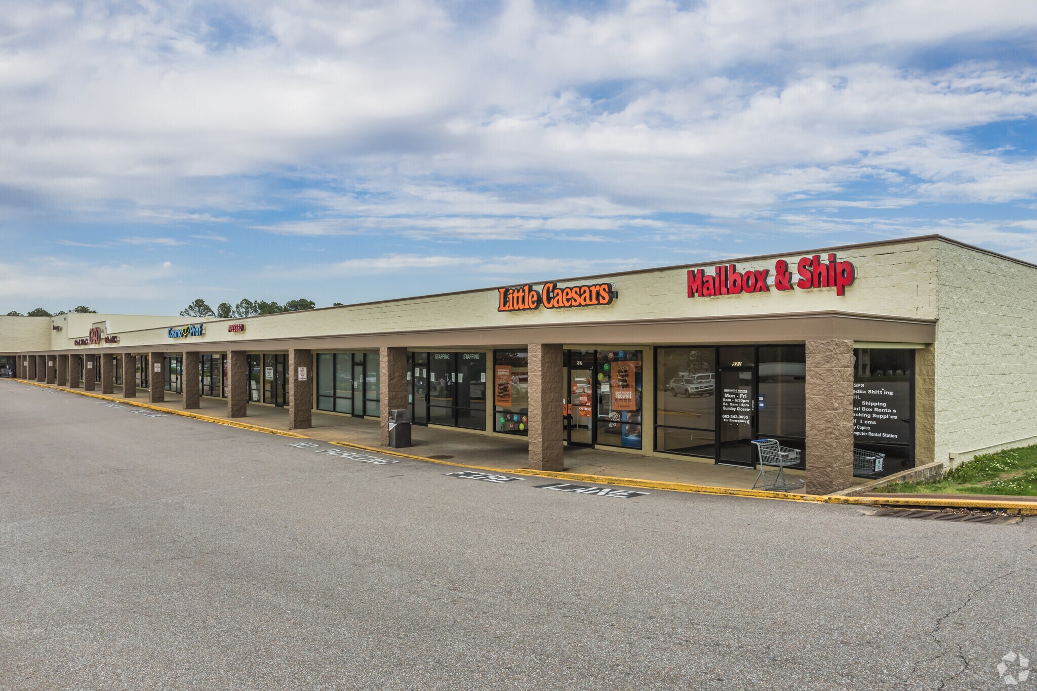 453521 Stateline Rd W, Southaven, MS 38671 453 Stateline Road