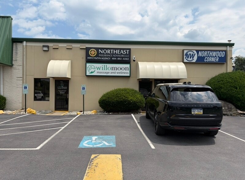 3601 Nazareth Rd, Easton, PA for lease - Building Photo - Image 3 of 7