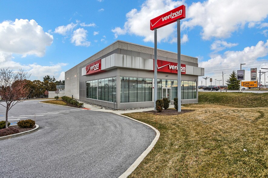 703 Loucks Rd, York, PA 17404