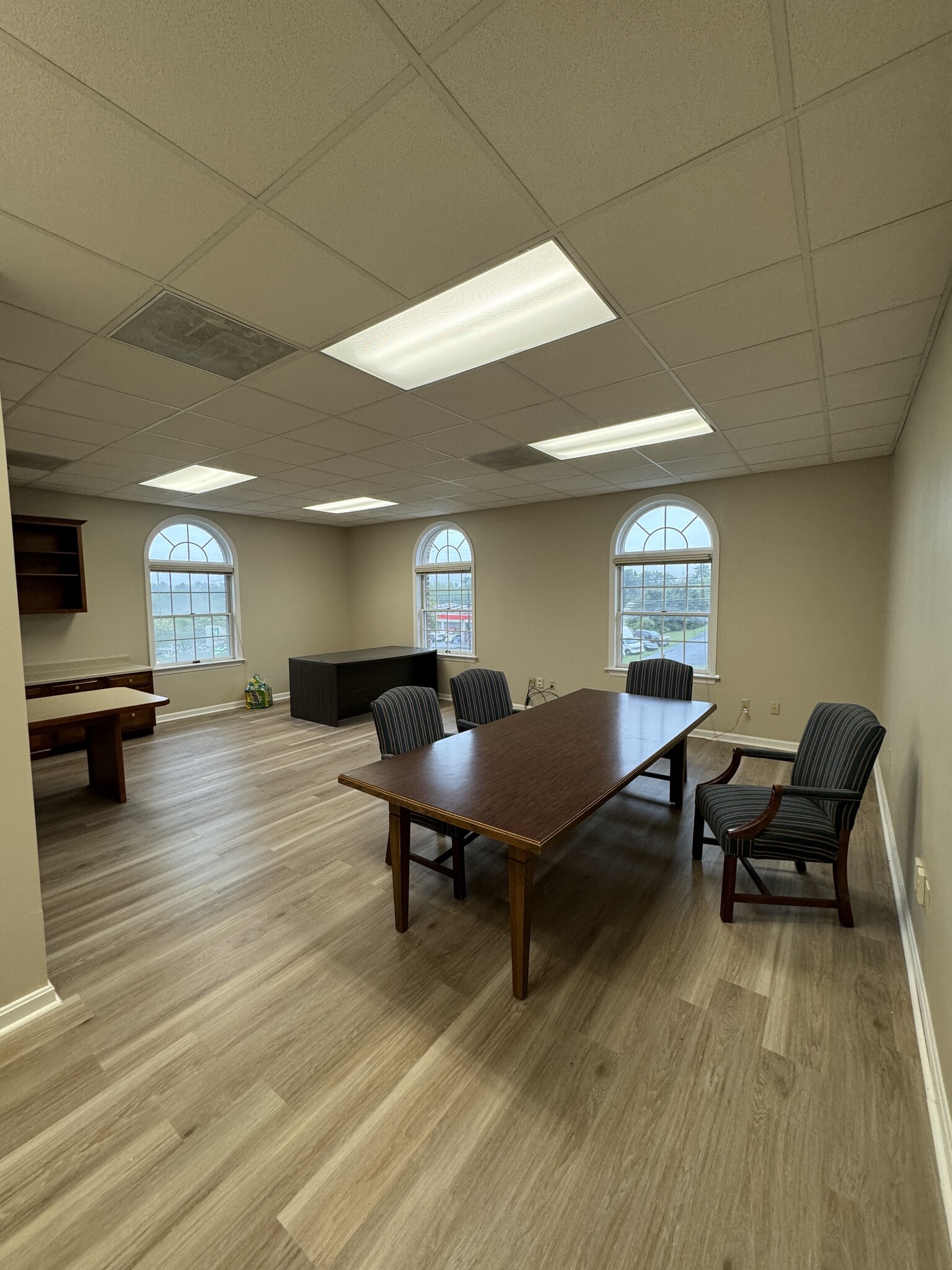 1255 S Market St, Elizabethtown, PA for lease Interior Photo- Image 1 of 5