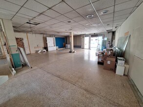 Retail in Igualada, Barcelona for lease Interior Photo- Image 2 of 3