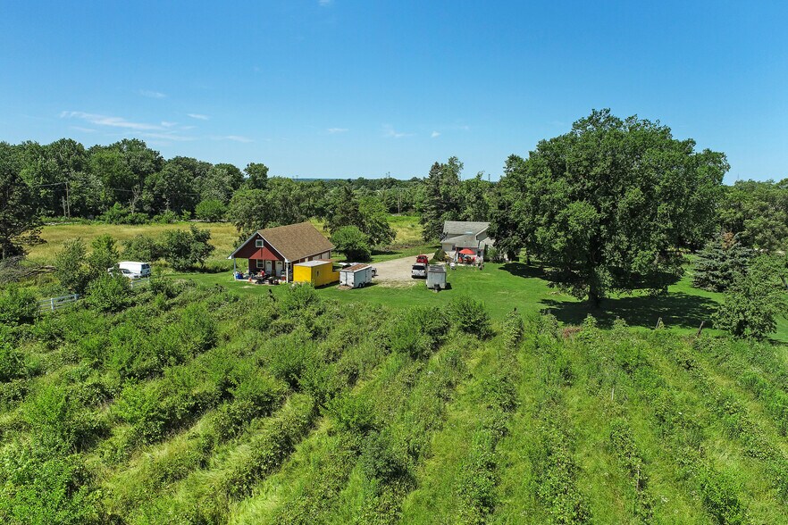 30W711 Shoe Factory Rd, Elgin, IL 60120 Willow Lane Acres