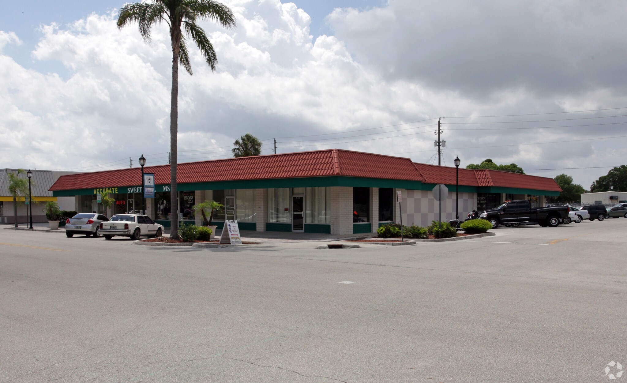 211-219 SW Park St, Okeechobee, FL for sale Primary Photo- Image 1 of 1