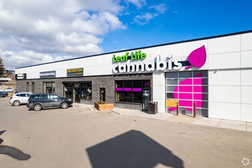 560 69th Ave SW, Calgary, AB for lease - Building Photo - Image 1 of 6