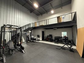 Monument Personal Warehouse - Warehouse