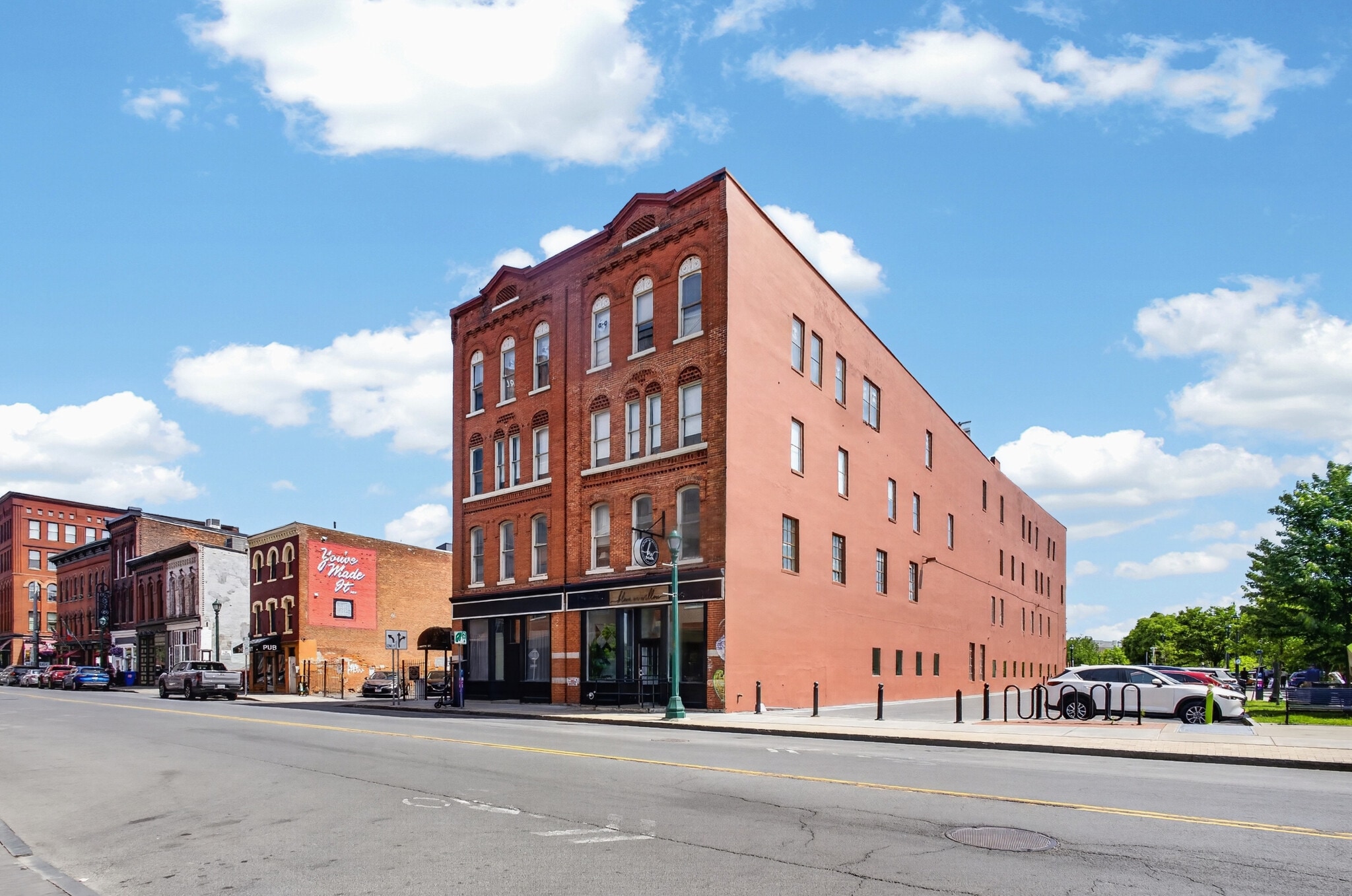 327-329 W Fayette St, Syracuse, NY for lease Interior Photo- Image 1 of 28