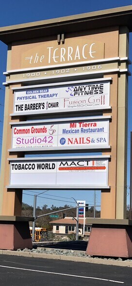 1906 Vista Del Lago Dr, Valley Springs, CA for lease - Building Photo - Image 3 of 14