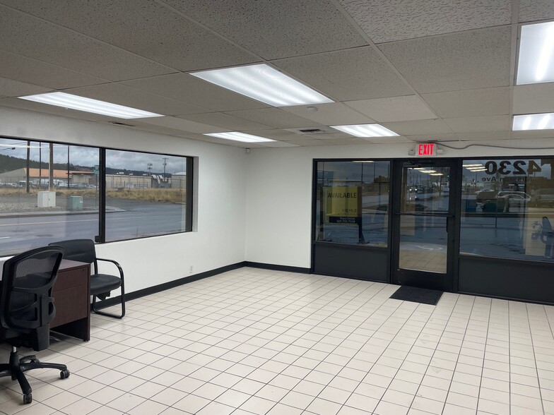 4230 E Mission Ave, Spokane, WA for lease - Building Photo - Image 3 of 8