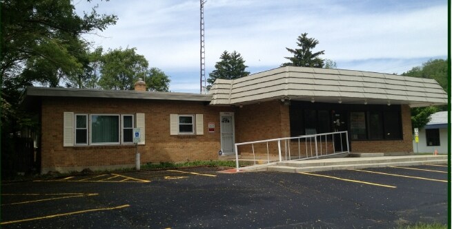 1202 S Main St, Algonquin, IL for sale Primary Photo- Image 1 of 1