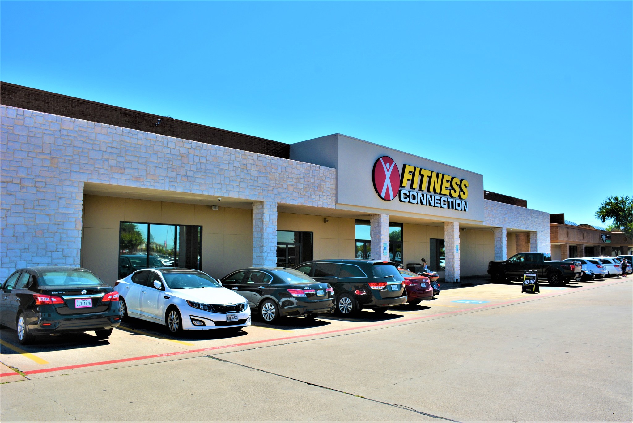 1565 W Main St Lewisville Tx 75067 Retail Space For Lease