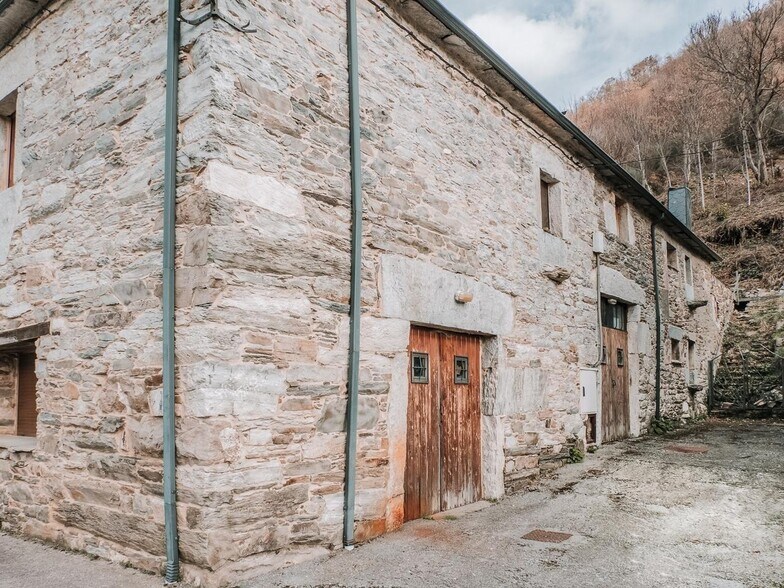 Retail in Barjas for sale - Building Photo - Image 2 of 9