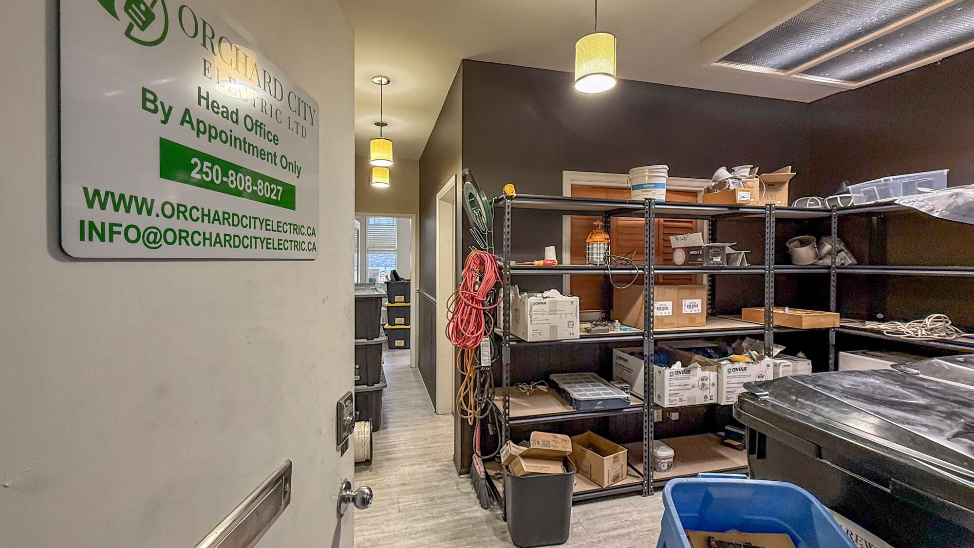 170 Rutland Rd N, Kelowna, BC for lease Interior Photo- Image 1 of 7