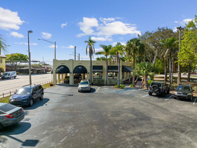 1060 21st St, Vero Beach, FL for lease - Building Photo - Image 3 of 5