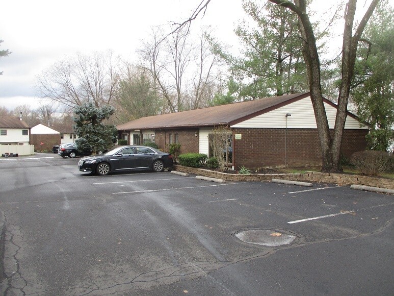 333 N York Rd, Hatboro, PA 19040