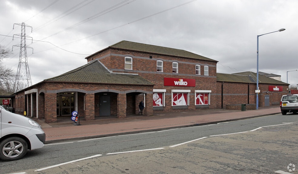 60-70 Great Bridge, Tipton for lease - Building Photo - Image 3 of 3