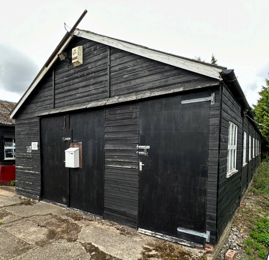 Lower Icknield Way, Great Kimble for sale Primary Photo- Image 1 of 1