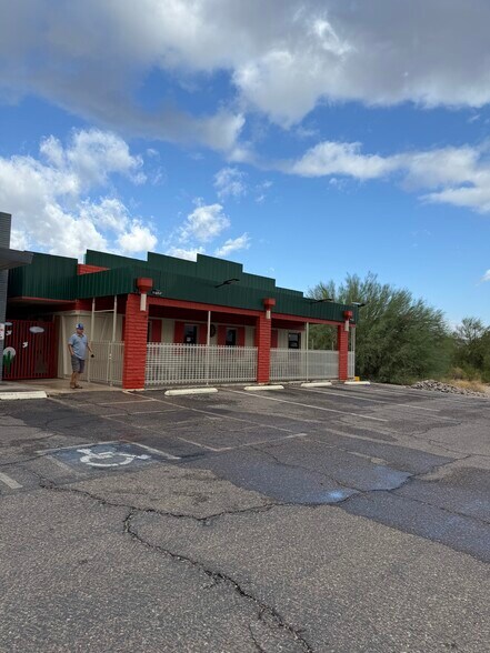 627 N 2nd Ave, Ajo, AZ for sale - Building Photo - Image 1 of 1