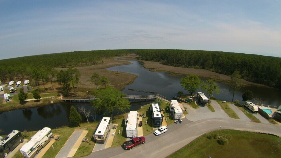 2444 Avalon Blvd, Milton, FL 32583