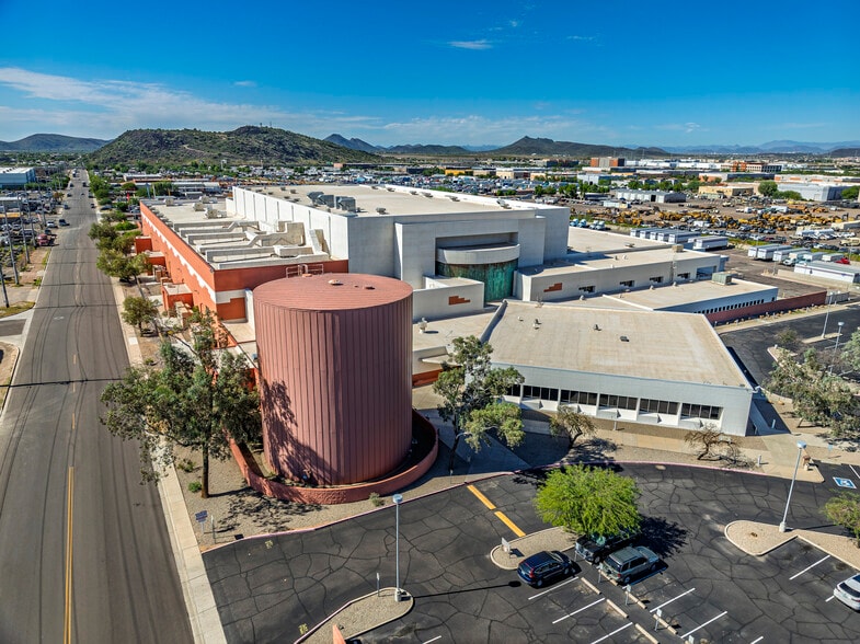 22600 N 19th Ave, Phoenix, AZ for lease - Building Photo - Image 1 of 12