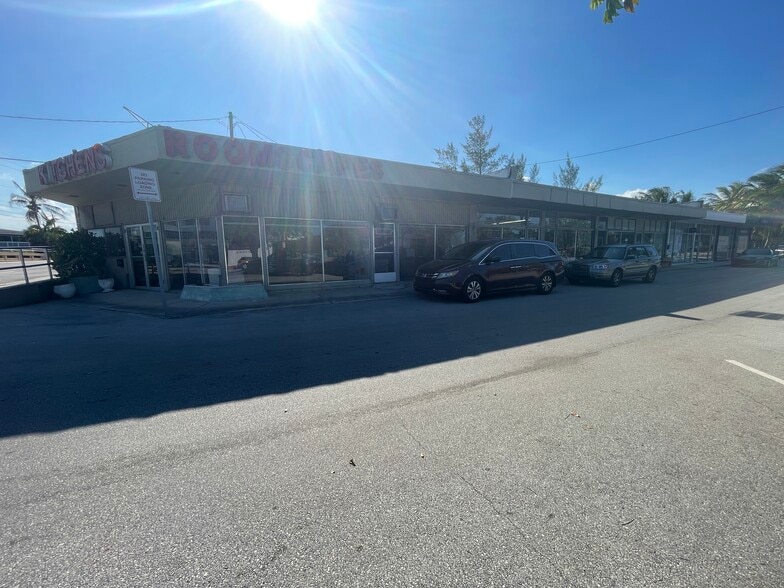 2301 NE 26th St, Fort Lauderdale, FL for sale - Building Photo - Image 3 of 8