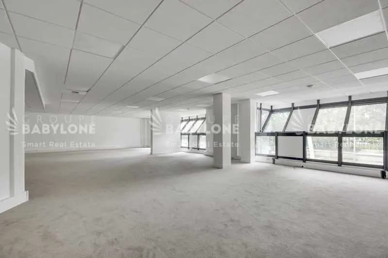 Office in Asnières-sur-Seine for lease - Building Photo - Image 1 of 15