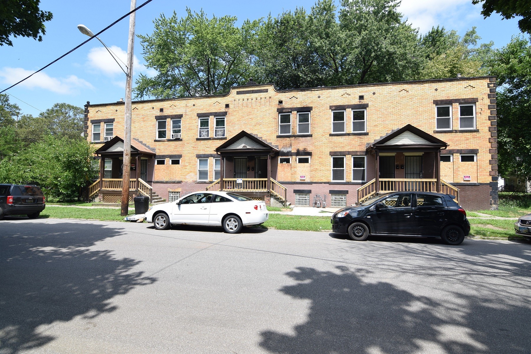 6609 Whitney Ave, Cleveland, OH for sale Primary Photo- Image 1 of 3