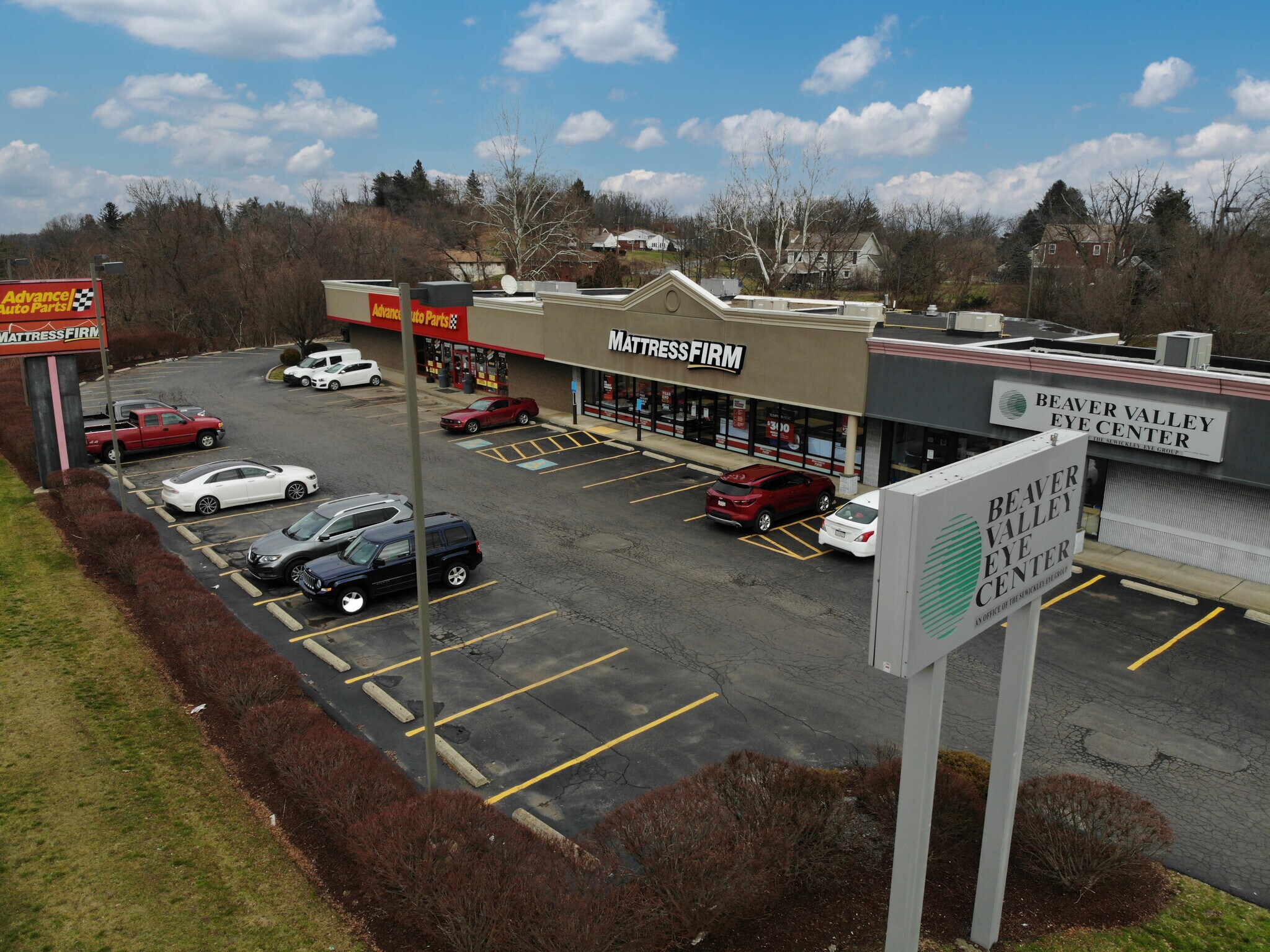 91-95 Golfview Dr, Monaca, PA for sale Building Photo- Image 1 of 1