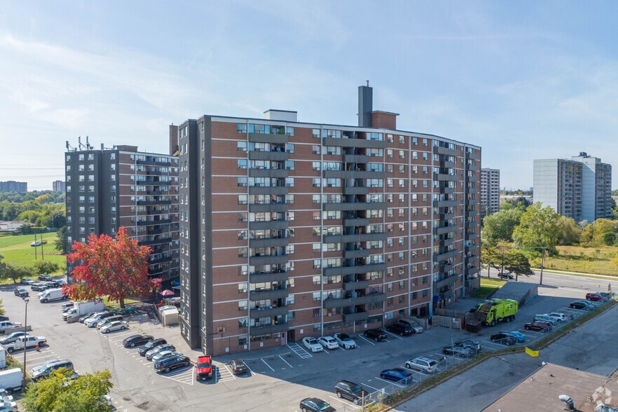 1385 Midland Ave, Toronto, ON for sale - Building Photo - Image 1 of 4