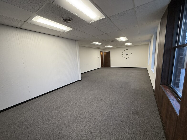 220 E Lake St, Addison, IL for lease - Interior Photo - Image 3 of 8