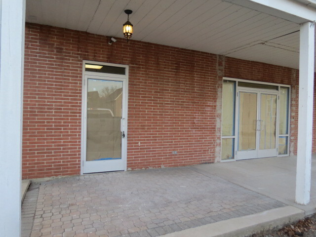 475 E Main St, Circleville, OH for lease - Building Photo - Image 2 of 9