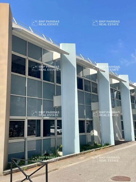 Flex in Valbonne for lease - Building Photo - Image 3 of 31