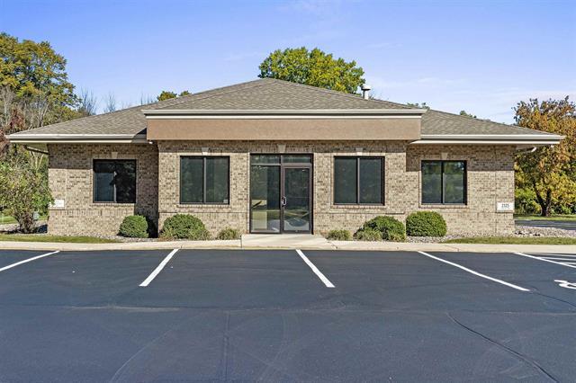 2325 Verlin Rd, Green Bay, WI for lease - Building Photo - Image 1 of 14